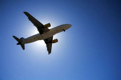 Eurocontrol alerta a aerolíneas de posibles ataques aéreos a Siria