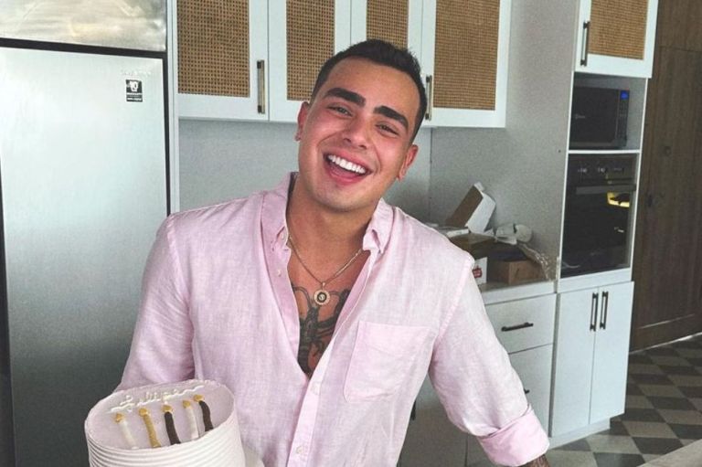 Felipe Saruma, señalado de mal amigo por conocido actor que aparecía en sus videos