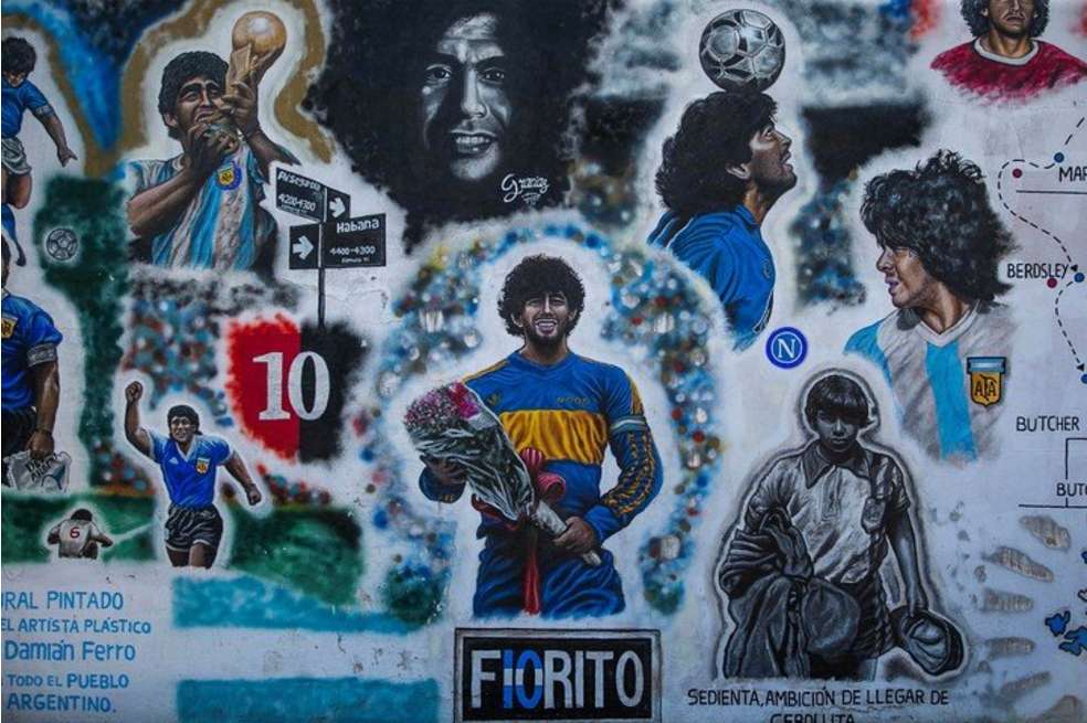 Uno de los murales realizados en el barrio Lomas de Marilo, localidad de Bella Vista en la provincia de Buenos Aires, en honor a Diego Maradona.
