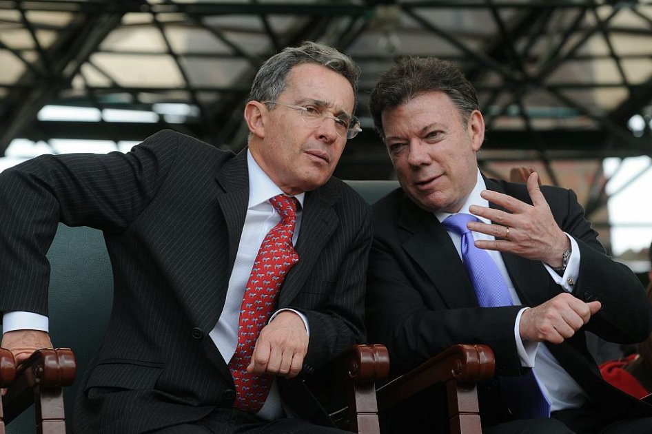 Santos le pidió a Uribe darle paso a nuevos liderazgos que se ocupen de las necesidades del país.