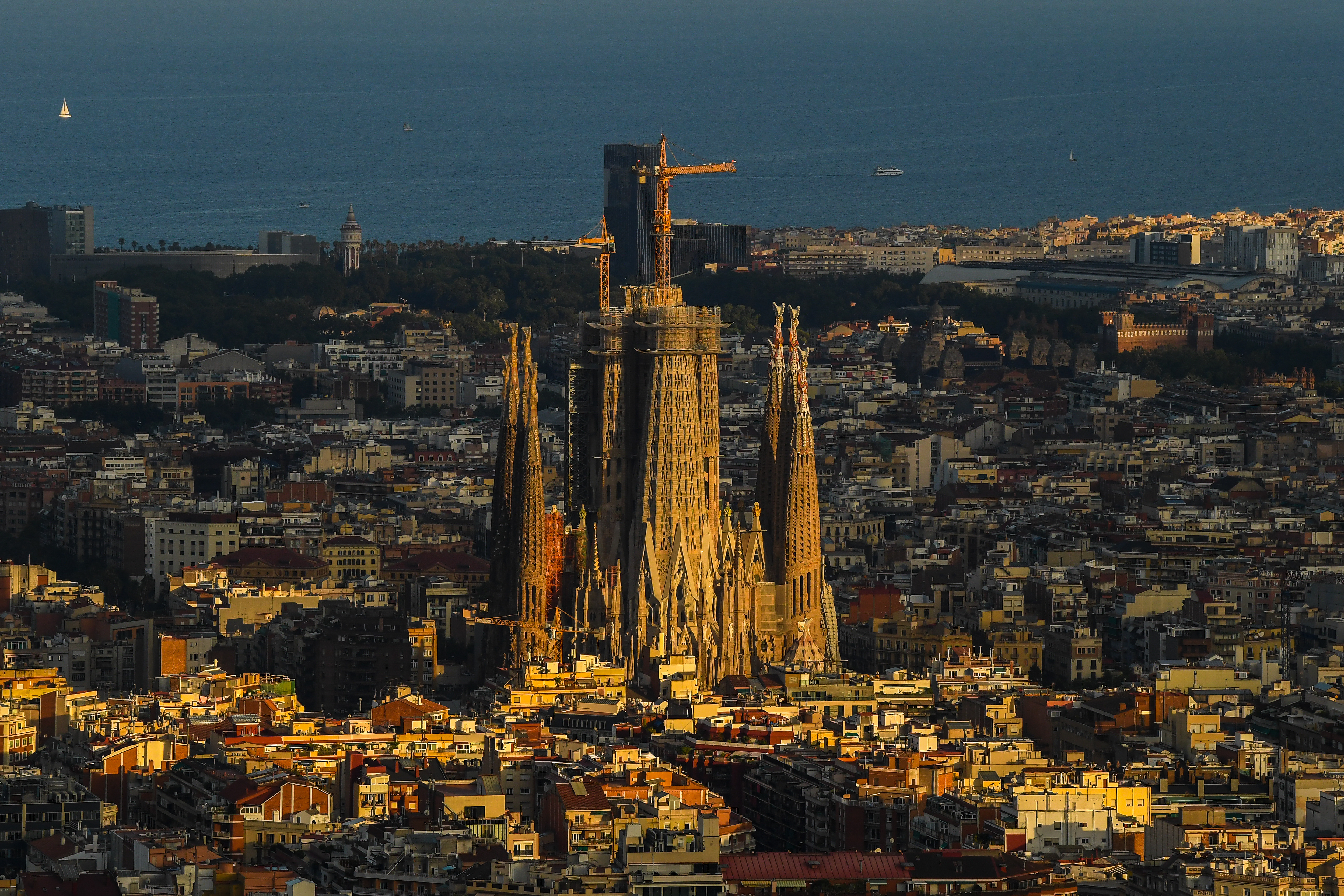 La construcción espera ser finalizada en 2026, después de 144 años de la colocación de la primera piedra.