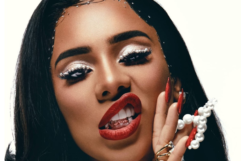 "Come", llega después de canciones como "No Question", "Real Life" y "You Remember", temas con los que Cyn Santana fue sensación global.