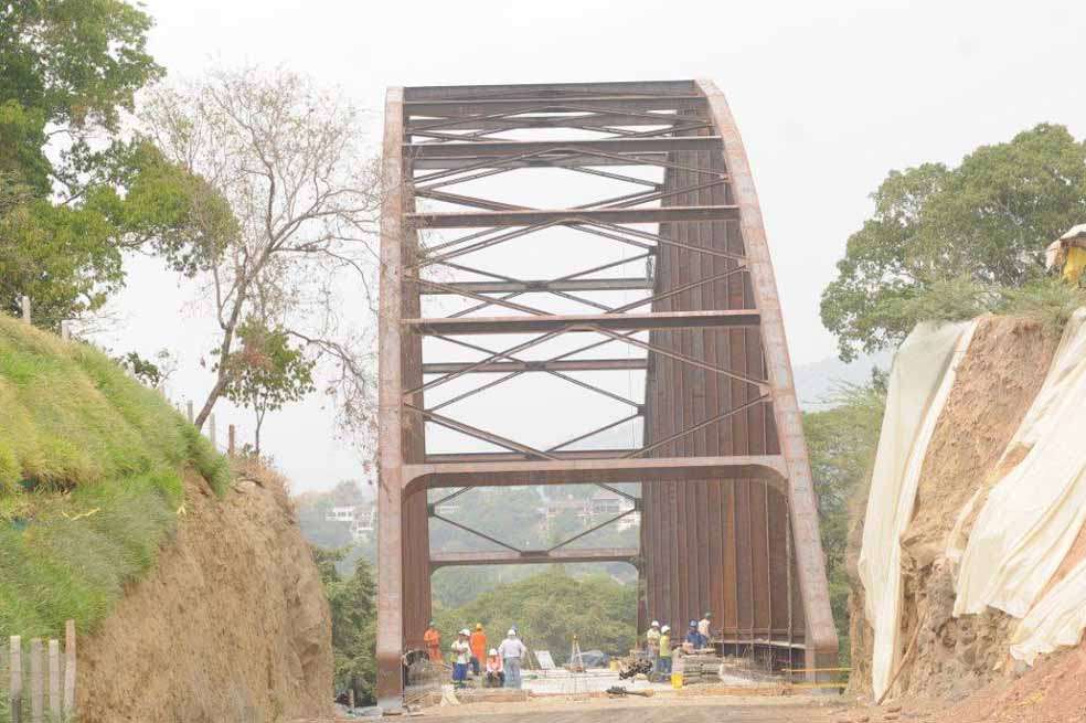 Así quedó el puente Antonio Nariño, entre Tocaima y Agua de Dios. / Gobernación