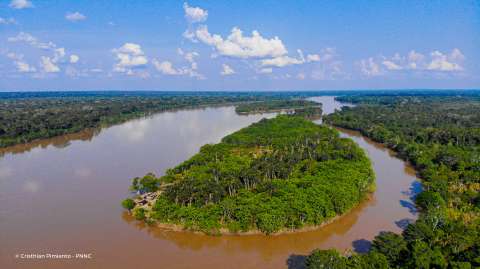 Comunidades y Parques Nacionales Naturales acuerdan conservar las áreas protegidas