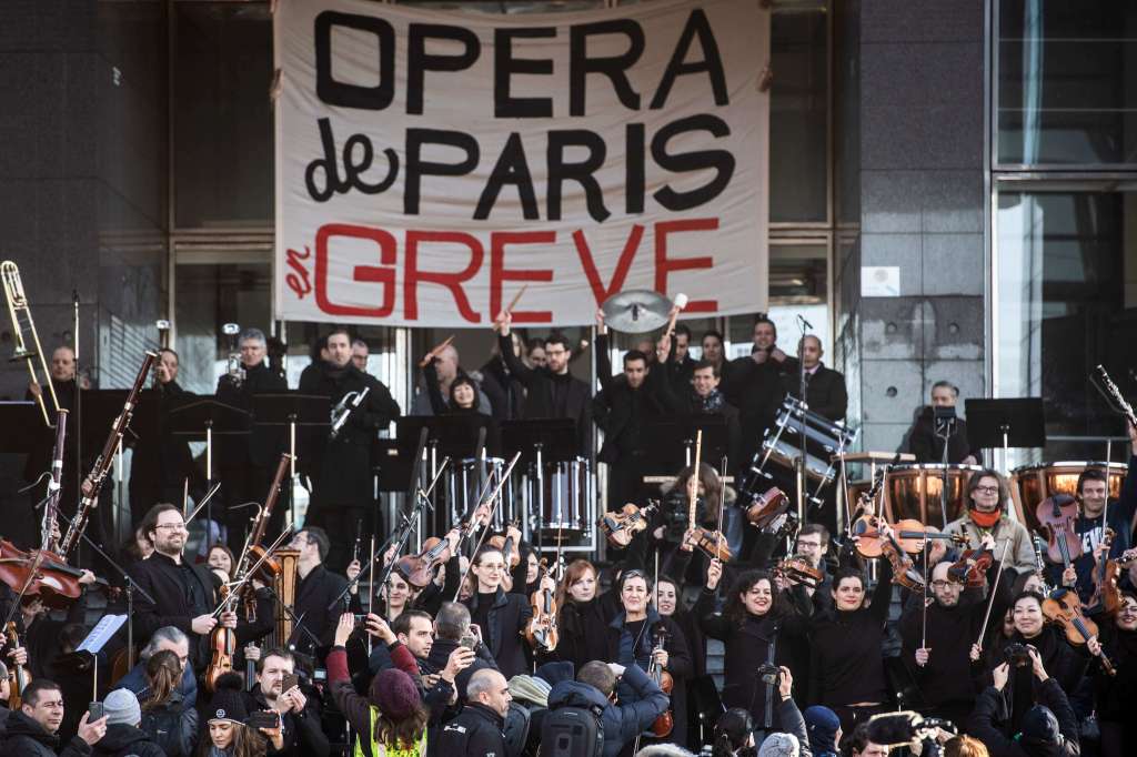 La Ópera de París frente a la huelga más larga de su historia. / Martin Bureau - AFP
