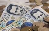 Aprobada en primer debate media prima extra para quien gane hasta tres salarios mínimos