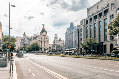 Banco de España mejora a 6,2 % su previsión de crecimiento para 2021
