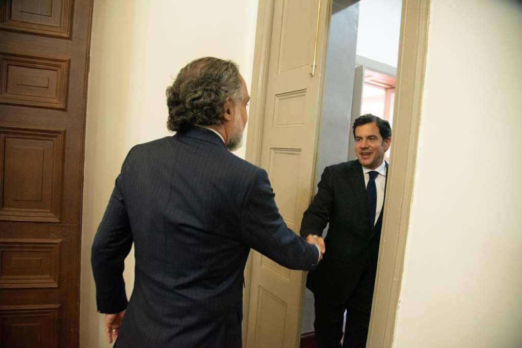 Armando Benedetti recibió a Rodrigo Lara para iniciar empalme en el Ministerio del Interior.