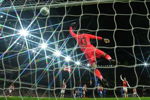 Con David Ospina en el arco, el Arsenal accedió a la final de la Copa de la Liga