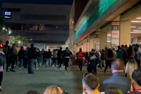 Accidente en Corferias: un carro atropelló una multitud en un evento de autos