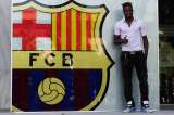 Alex Song firmó contrato por cinco años con el Barcelona