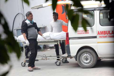 Tras explosión en India aumenta el número de víctimas: 12 fallecidos y 30 heridos