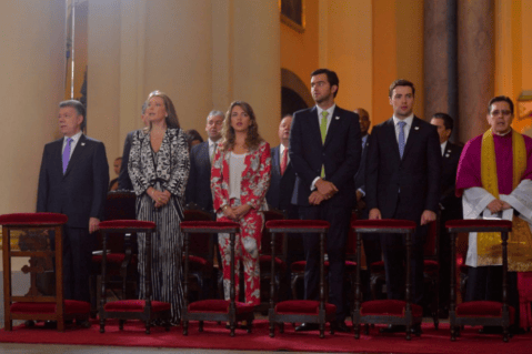 En el Día de la Independencia, Santos llama a los colombianos a no quedarse pensando en el pasado