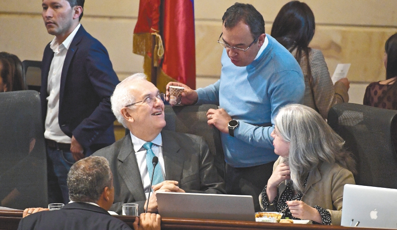 El ministro de Hacienda, José Antonio Ocampo, fue el ganador en el pulso con la oposición tras la aprobación de la reforma tributaria. / Gustavo Torrijos