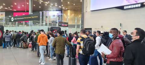 Largas filas y esperas en Aeropuerto El Dorado por cese de operaciones de Ultra Air