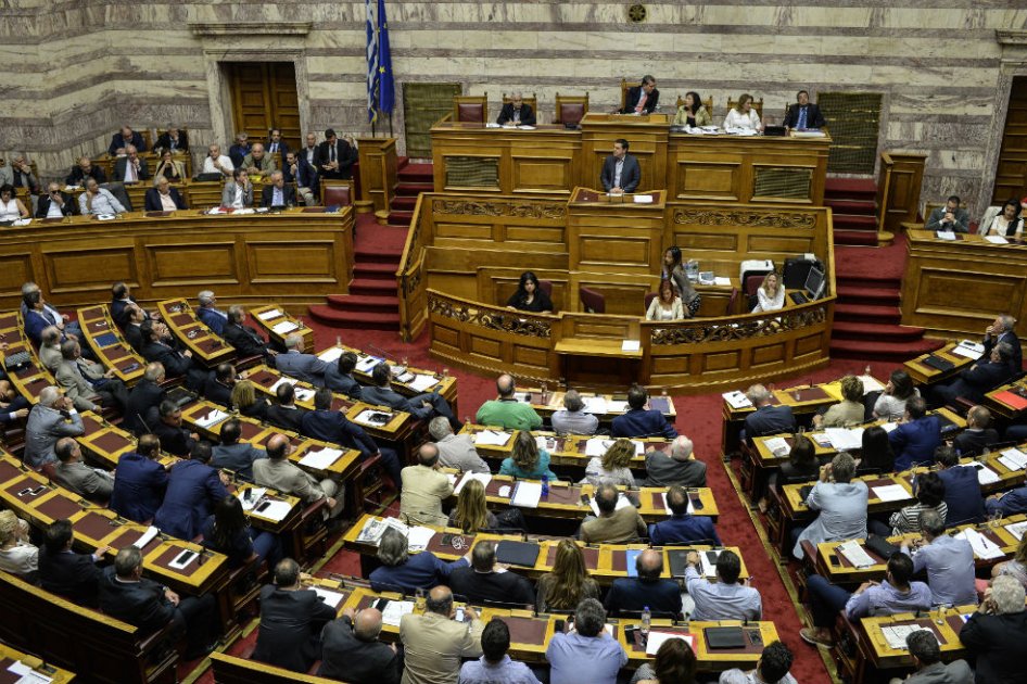 El primer ministro griego, Alexis Tsipras pidió al Parlamento griego apoyo.
