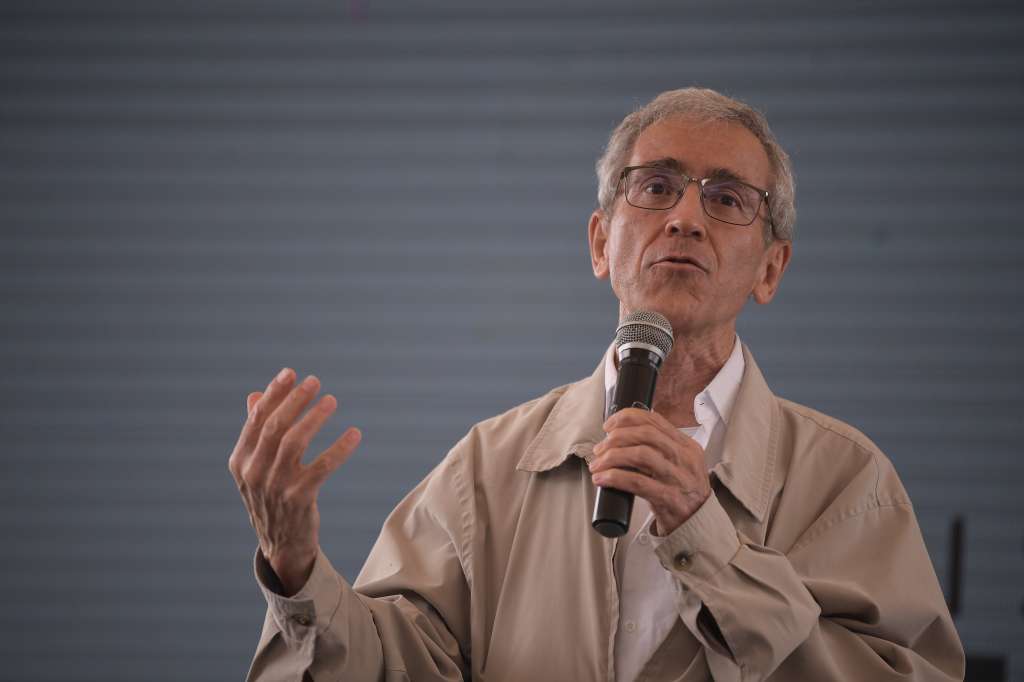 Padre y presidente de la Comisión de la Verdad, en el encuentro "Reconocimiento por la vida: Caldono cuenta la verdad", realizado en el Cauca.