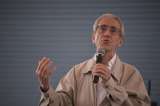 “Pedimos a la comunidad internacional que no nos den nada para la guerra”: de Roux