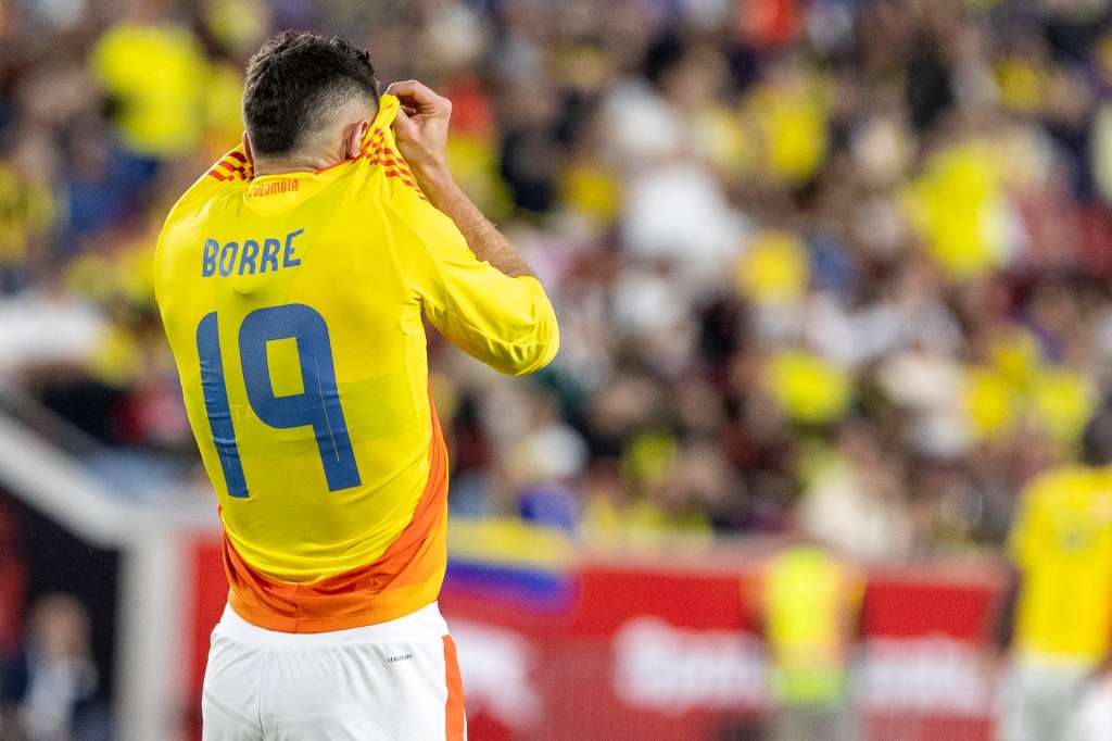 AMDEP6500. NUEVA JERSEY (ESTADOS UNIDOS), 14/10/2025.- Rafael Santos Borré de Colombia reacciona este martes, en un partido amistoso entre Colombia y Canadá en el estadio Red Bull Arena, en Nueva Jersey (Estados Unidos). EFE/ Ángel Colmenares