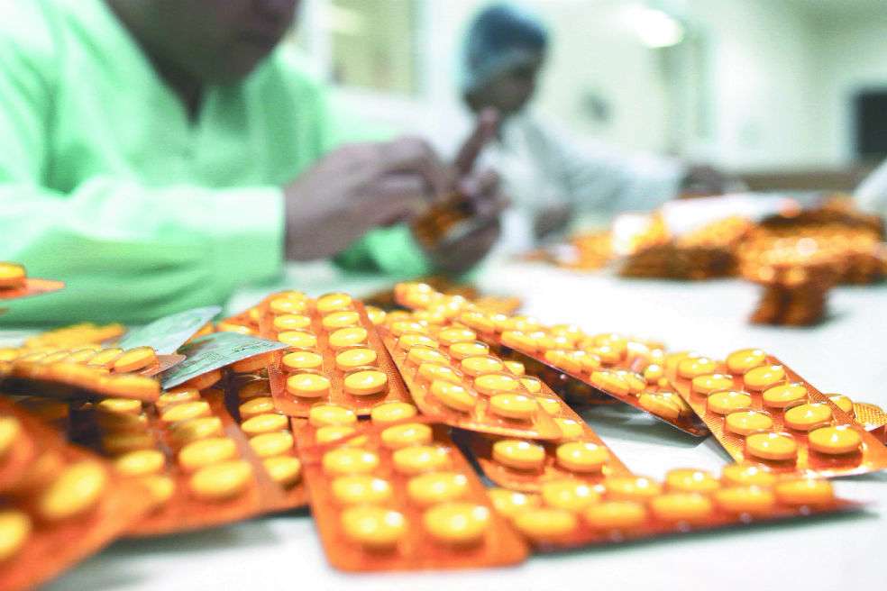 Las multinacionales farmacéuticas presionaron en las negociaciones de la OCDE para que el país detuviera la regulación del artículo 72 del PND. / AP