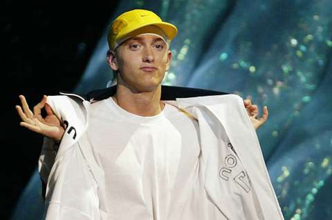 A ritmo de rap, Eminem califica de "racista" a Donald Trump