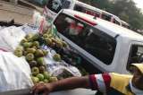 Preocupación en Buenaventura por distribución de peras contaminadas