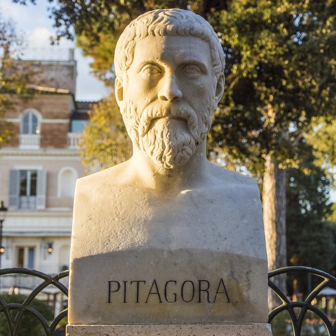 Encuentran una tablilla con el teorema de Pitágoras mil años más antigua que él