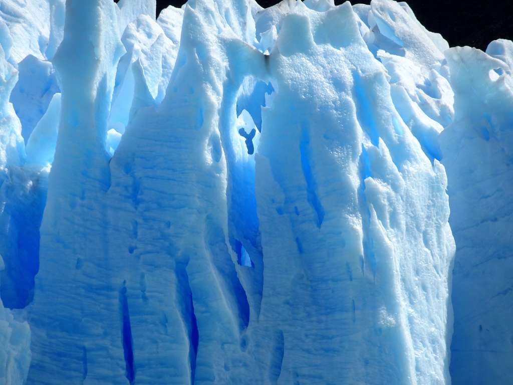 El glaciar Spegazzini está situado en el Parque Nacional Los Glaciares, en la provincia de Santa Cruz.
