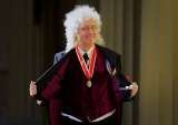 El guitarrista de Queen, Brian May dijo que sufrió un leve derrame cerebral