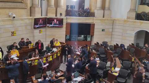 Se calienta debate por ley de sometimiento en Congreso: choques internos e impedimentos