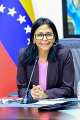 Delcy Rodríguez busca ganar tiempo en busca de momentos mejores