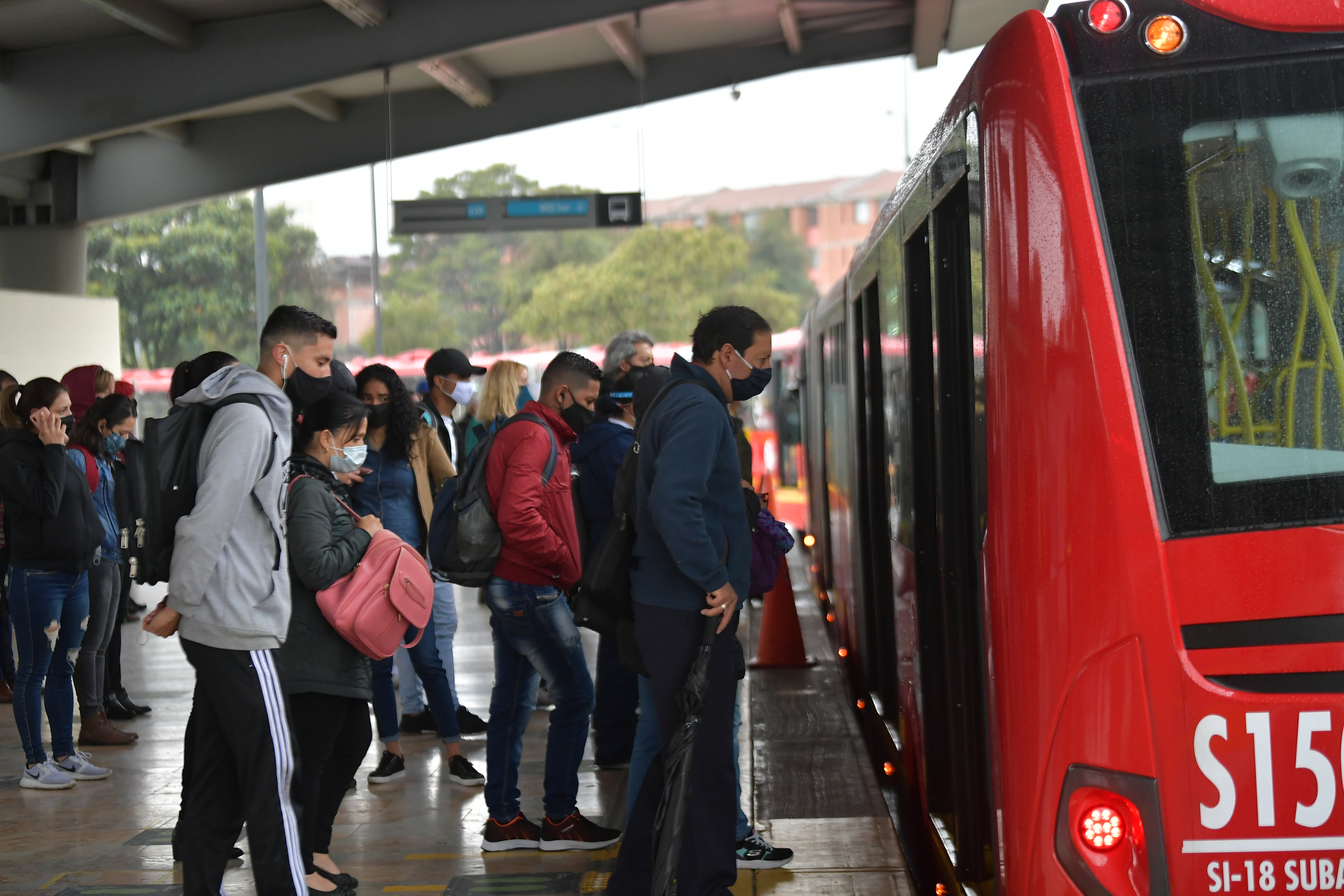 Reactivación del sistema masivo Transmilenio en tiempo de pandemia coronavirus covid – 19