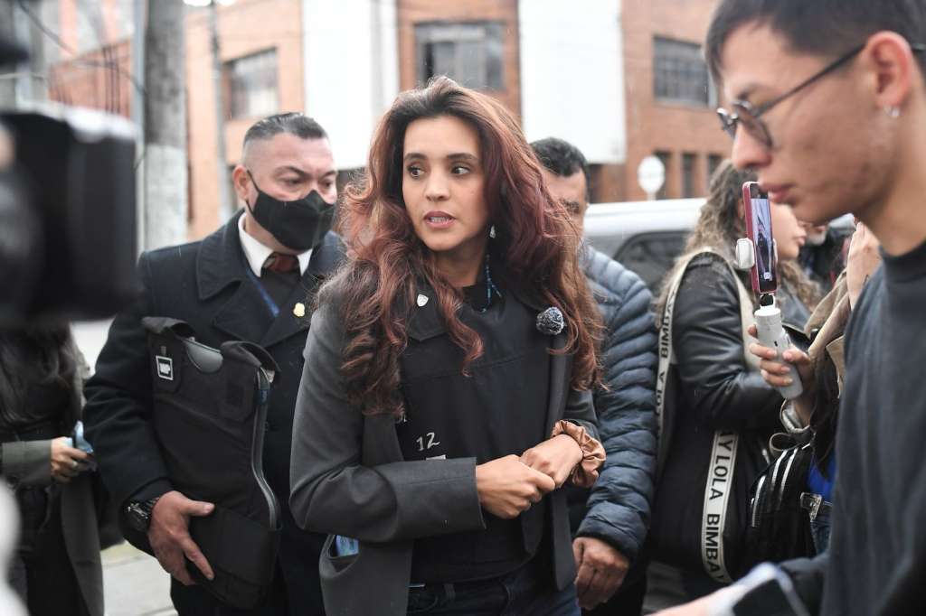 Aunque la Corte Interamericana de Derechos Humanos ya había fallado a favor de Brisa, mientras no exista una decisión clara por parte del Estado colombiano, su agresor podrá seguir refugiándose y persiguiéndola por no haber guardado silencio ante la violencia sexual que vivió.