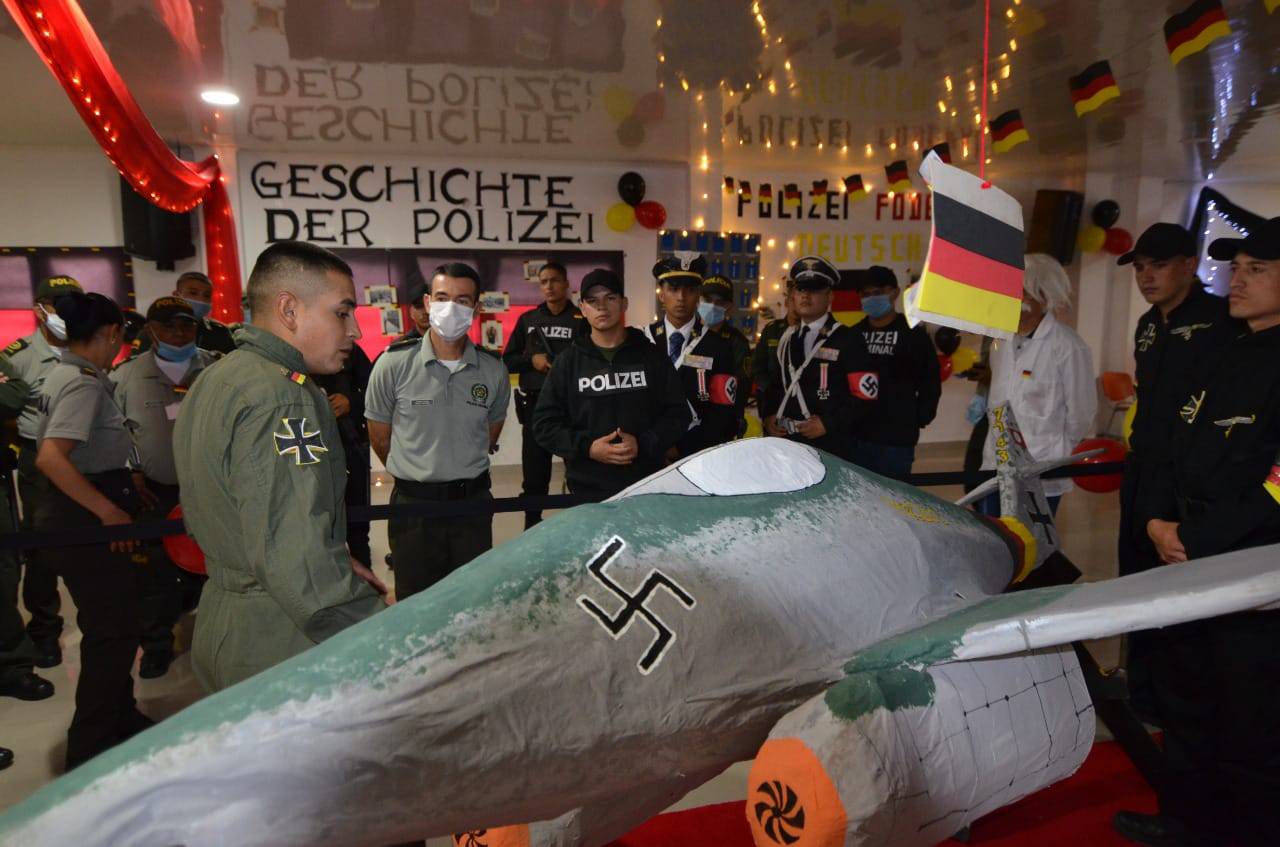Policía Tuluá Nazismo 2021