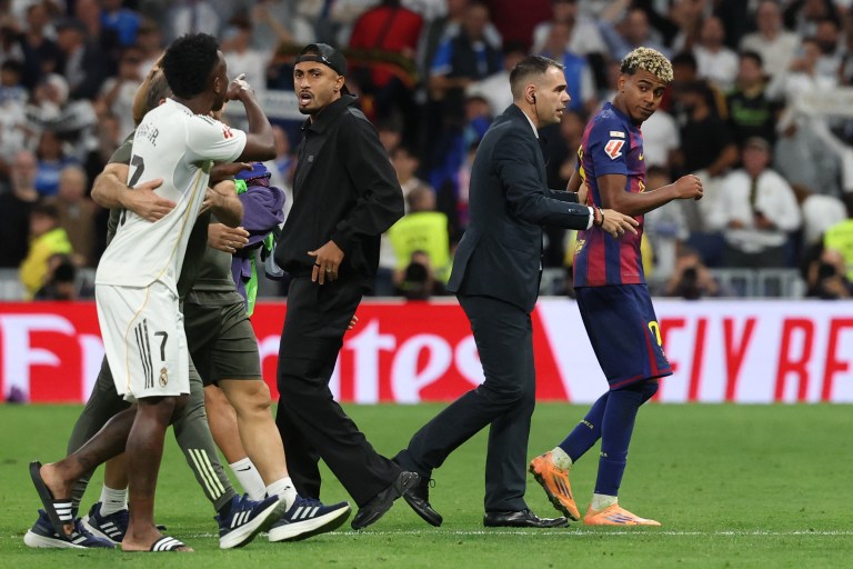¡Final caliente! Reviva la tangana entre Real Madrid y Barcelona: video