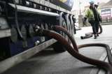 Desplome del petróleo produce millonarias pérdidas en coberturas
