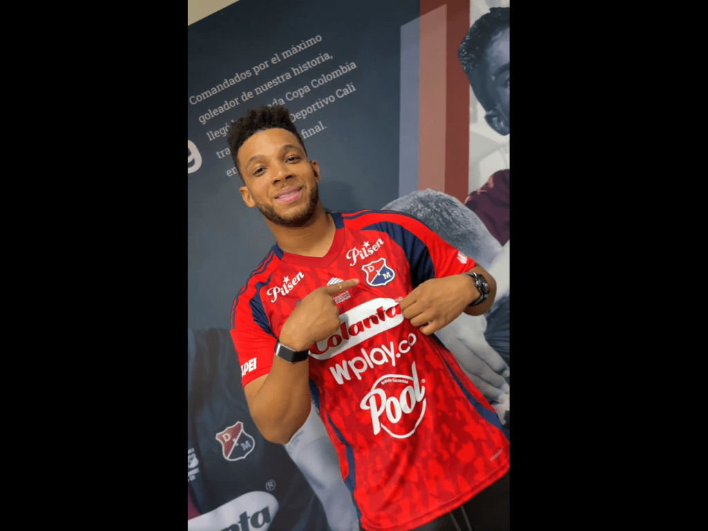 Frank Fabra con la camiseta de Deportivo Independiente Medellín para el primer semestre de 2026.