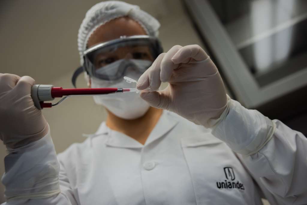 La Universidad de Los Andes realiza pruebas masivas para tratar de identificar contagiados por COVID-19