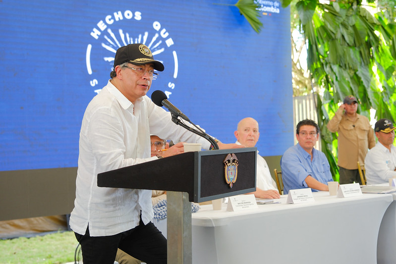 El presidente Gustavo Petro en el evento de destrucción de material de guerra en el marco del proceso de paz entre el Gobierno nacional y la Coordinadora Nacional Ejército Bolivariano.