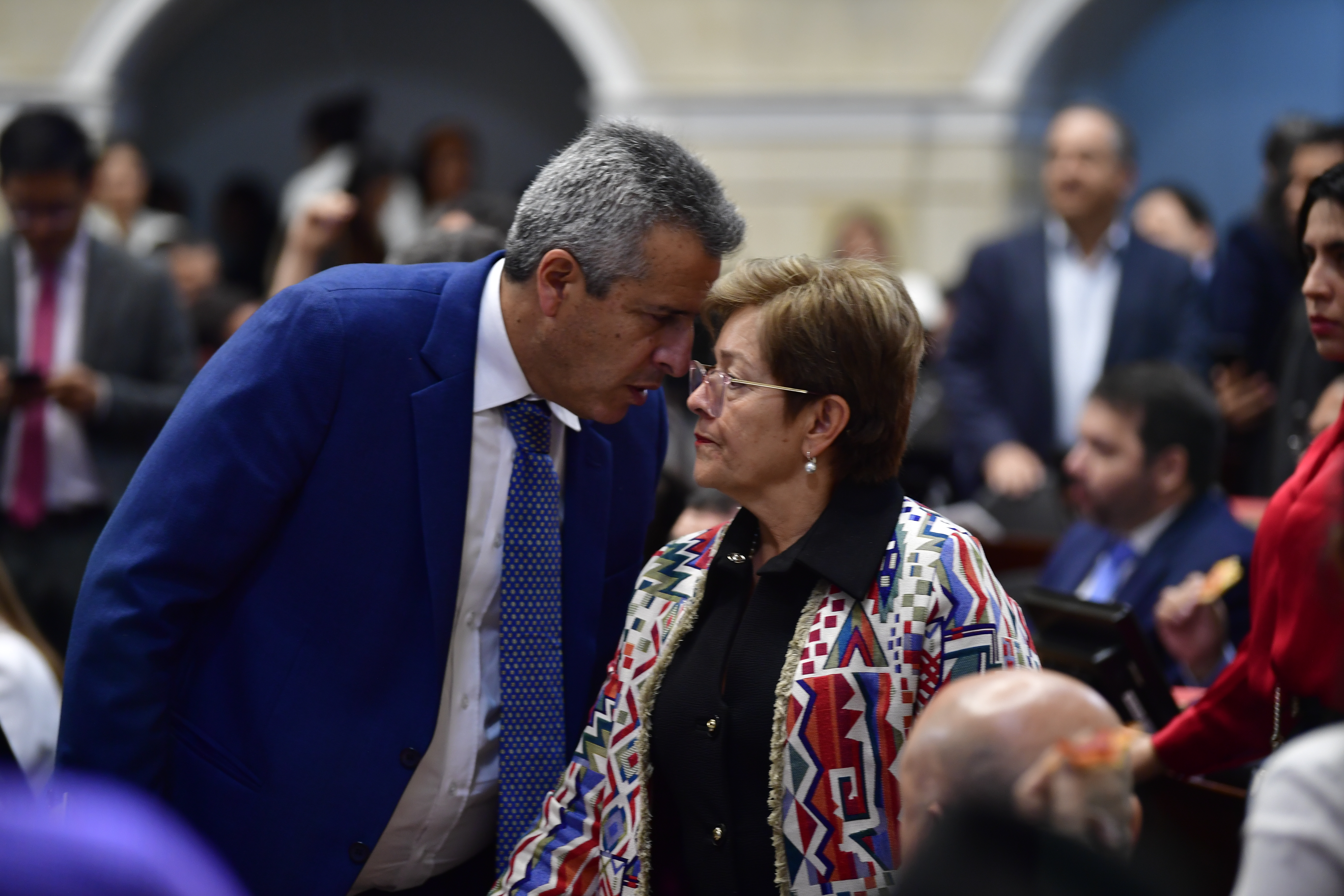 Ministro del interior durante debate a la reforma laboral en el Senado