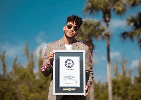 Prince Royce recibe el récord Guinness por su canción “Carita de inocente”