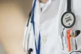 Los médicos residentes tienen más estrés y ansiedad en las guardias