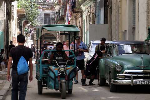 Cuba aprobó un paquete de reformas de libre mercado en un giro económico sin precedentes