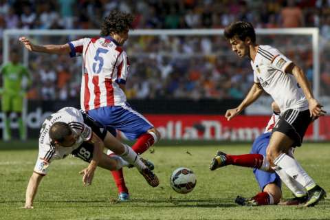 Valencia doblegó a Atlético de Madrid en Mestalla