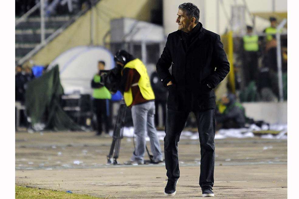 Edgardo Bauza, técnico de San Lorenzo de Almagro, que esta noche jugará el partido de ida de la final de Libertadores contra Nacional. / AFP