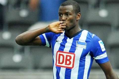 Adrián Ramos, cerca de cerrar su fichaje con el Borussia Dortmund