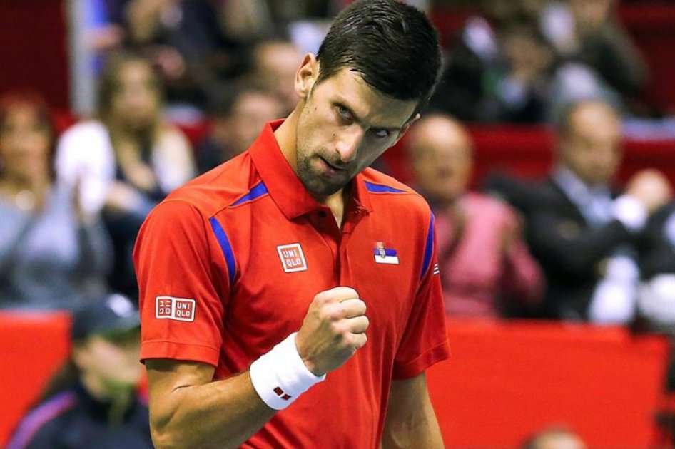 El número uno del mundo derrotó a Aleksandr Nedovyesov por 6-1, 6-2, 6-3. / EFE