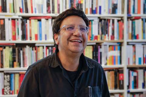 Alejandro Zambra: “Todos los libros que valen la pena son difíciles de describir”