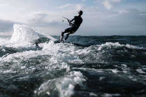 Muere surfista atacado por tiburón en isla francesa de La Reunion
