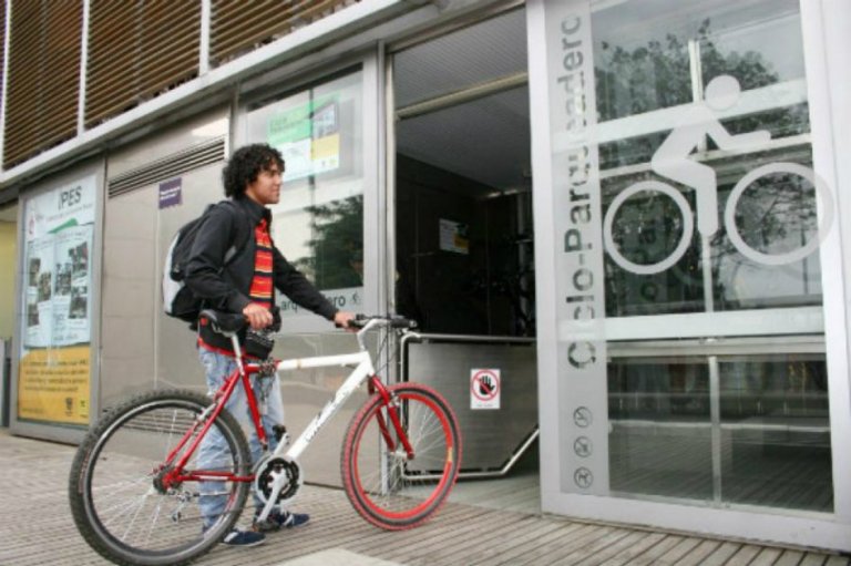 Cicloparqueaderos de Bogotá contarían con internet